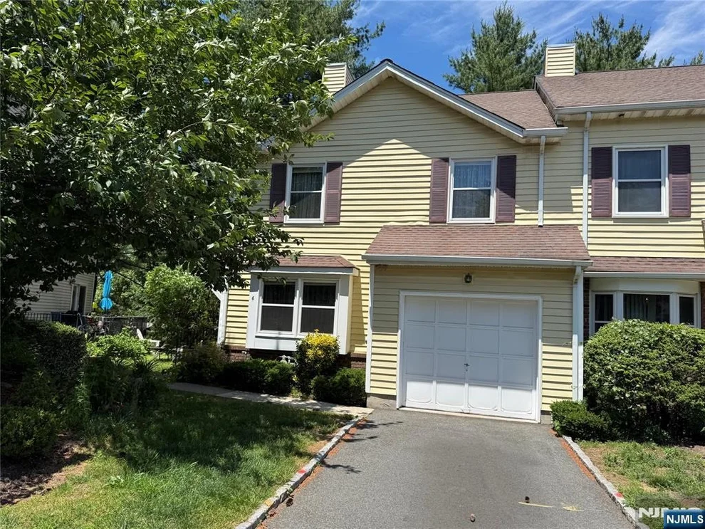Unit for sale at 6 Chris, Fair Lawn, NJ 07410
