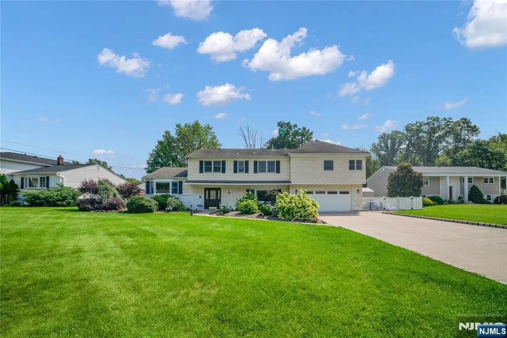 Unit for sale at 20 Normandy, Montville Township, NJ 07058