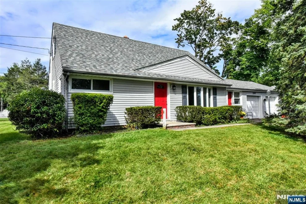 Unit for sale at 58 Pine, Midland Park, NJ 07432