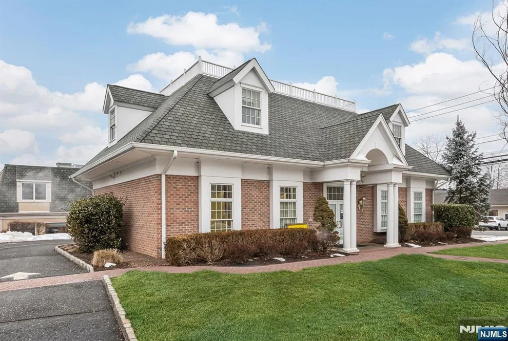 Unit for sale at 378 Franklin, Wyckoff, NJ 07481