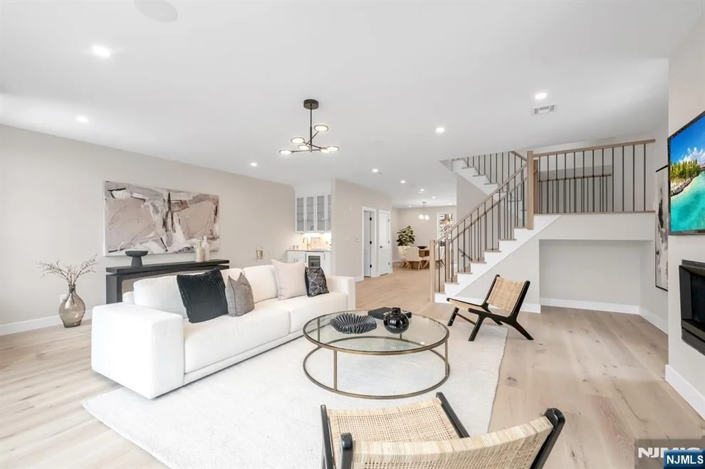 Unit for sale at 188 Broadway, Woodcliff Lake, NJ 07677