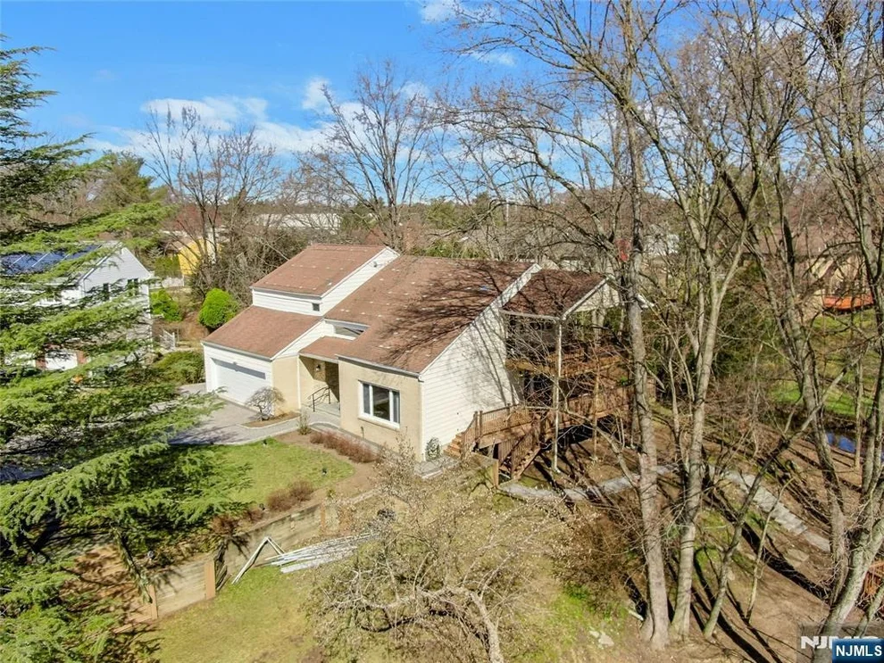 Unit for sale at 42-08 Cosgrove, Fair Lawn, NJ 07410