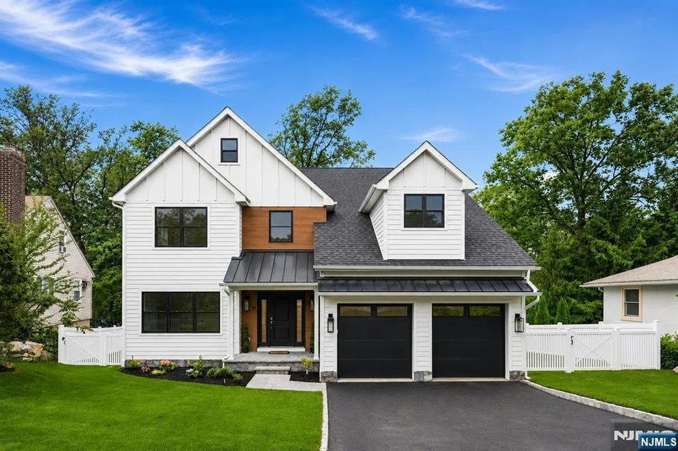 Unit for sale at 35 Sycamore, Livingston, NJ 07039