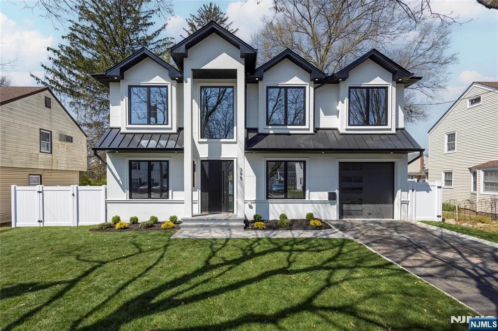 Unit for sale at 395 Hickory, Paramus, NJ 07652