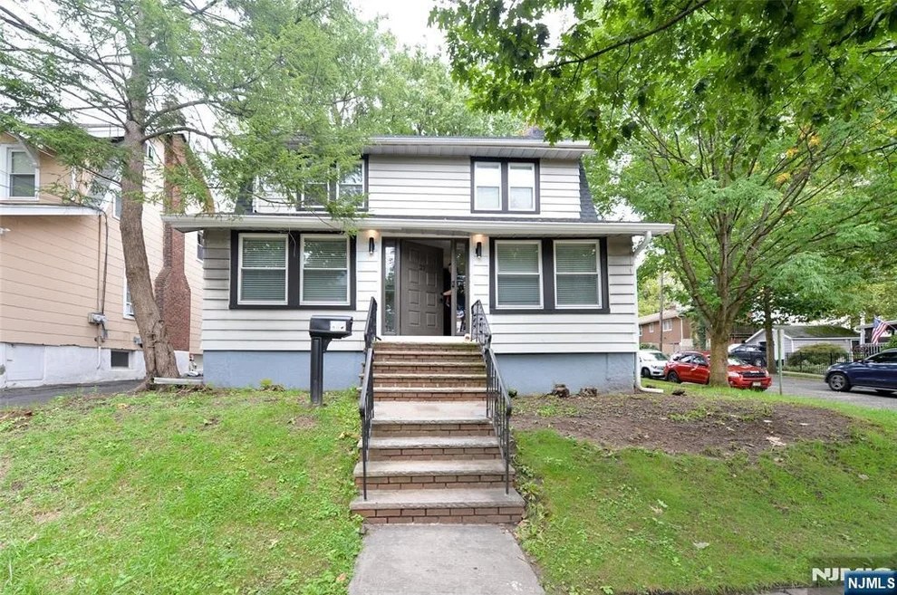 Unit for sale at 21 Spruce, Ridgefield Park, NJ 07660