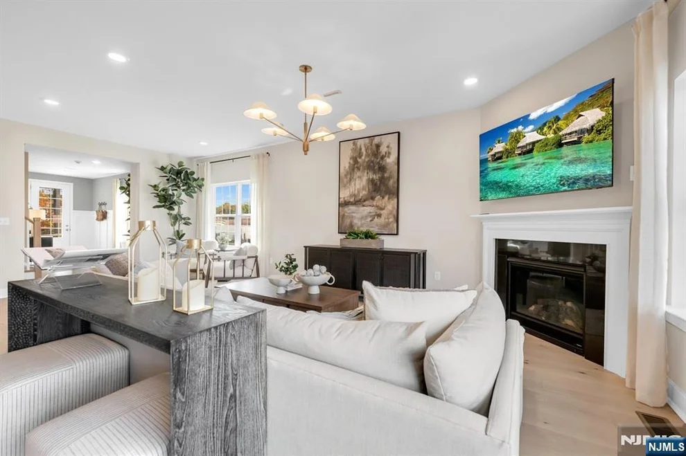 Unit for sale at 14 Belmont, Oakland, NJ 07436