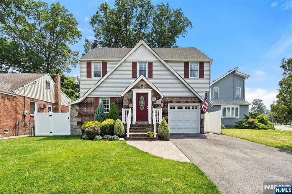 Unit for sale at 4 Saint Ann, Rochelle Park, NJ 07662
