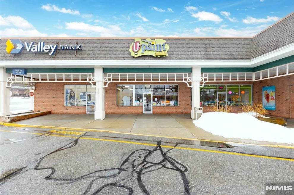 Unit for sale at 350 Ramapo Valley, Oakland, NJ 07436