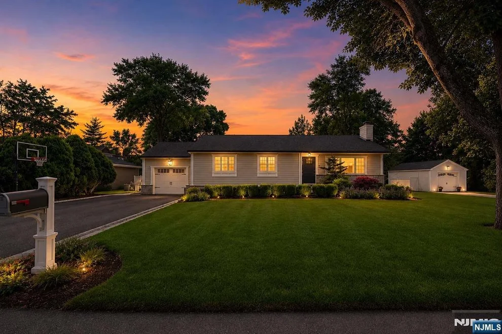 Unit for sale at 14 Morrow, Midland Park, NJ 07432