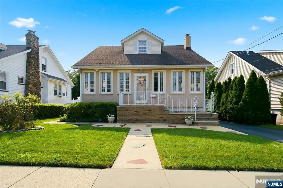 Unit for sale at 404 Palmer, Maywood, NJ 07607