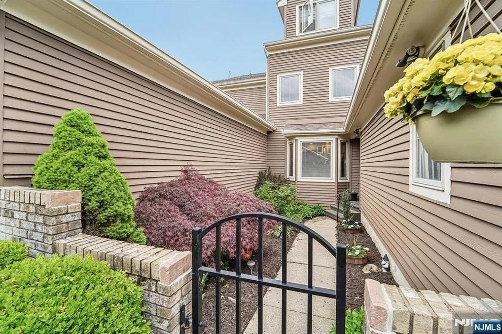 Unit for sale at 224 Westervelt, Mahwah, NJ 07430