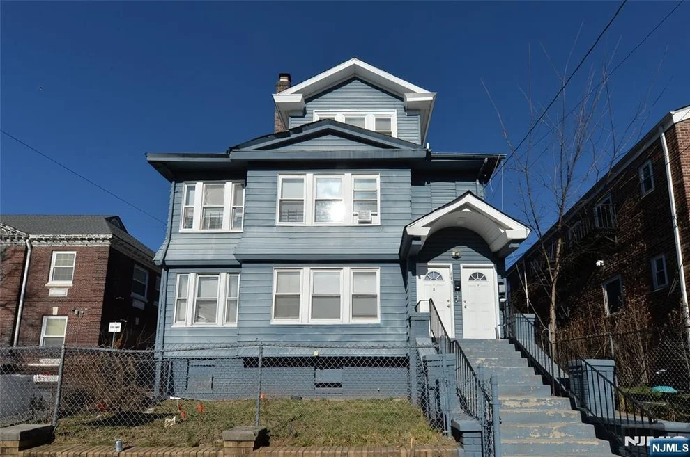 Unit for sale at 349-351 Osborne, Newark, NJ 07112