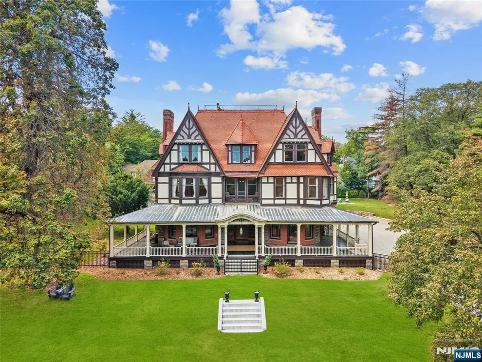 Unit for sale at 30 N Mountain, Montclair, NJ 07042