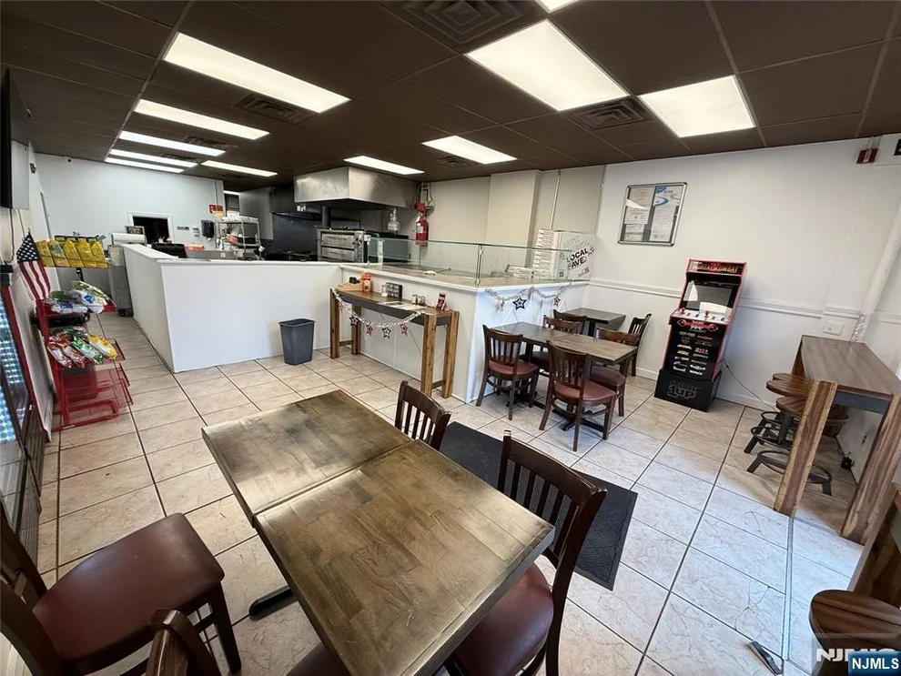 Unit for sale at 295 Bloomfield, Caldwell, NJ 07006