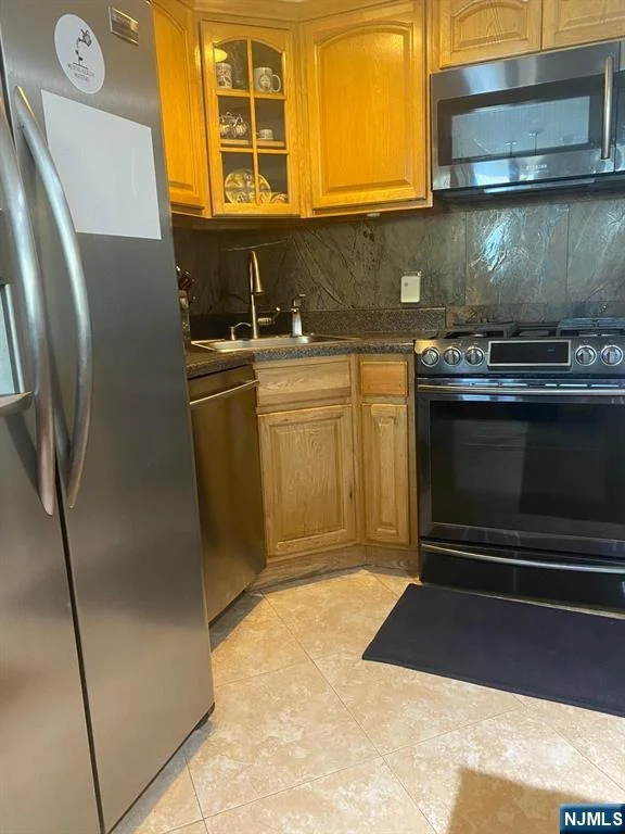 Unit for sale at 20 Jacques, Elizabeth, NJ 07201