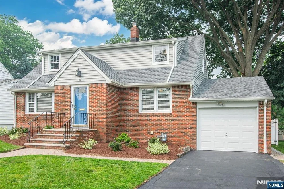 Unit for sale at 37 Evans, Bloomfield, NJ 07003