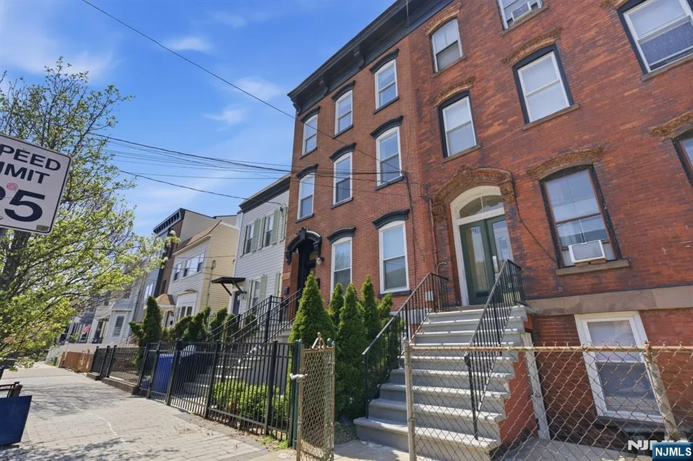 Unit for sale at 269 Ogden, Jersey City, NJ 07307