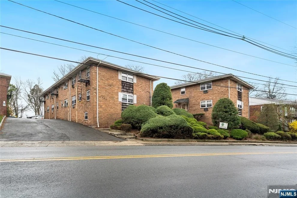 Unit for sale at 162 Belleville, Bloomfield, NJ 07003