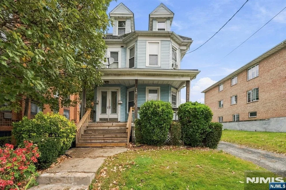Unit for sale at 25 Central, Palisades Park, NJ 07650