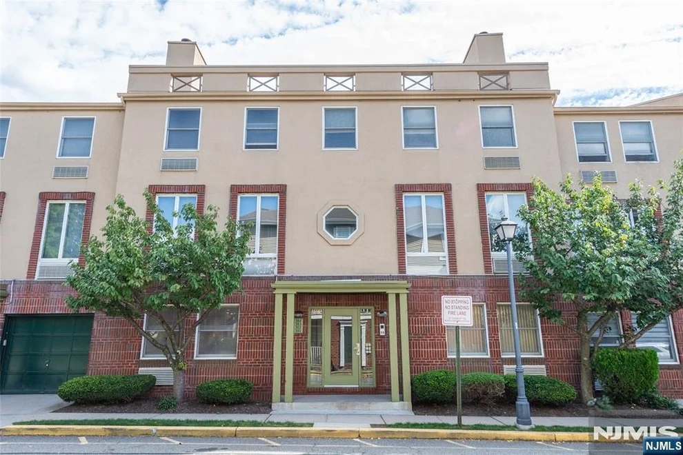 Unit for sale at 50 Pine, Montclair, NJ 07042