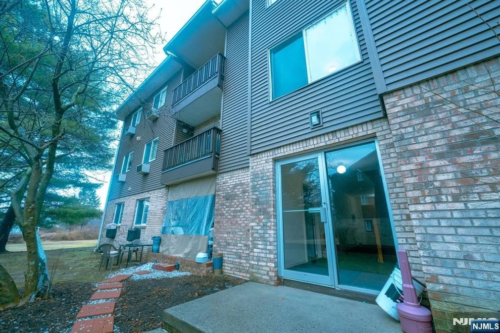 Unit for sale at 208 Federal Hill, Pompton Lakes, NJ 07442