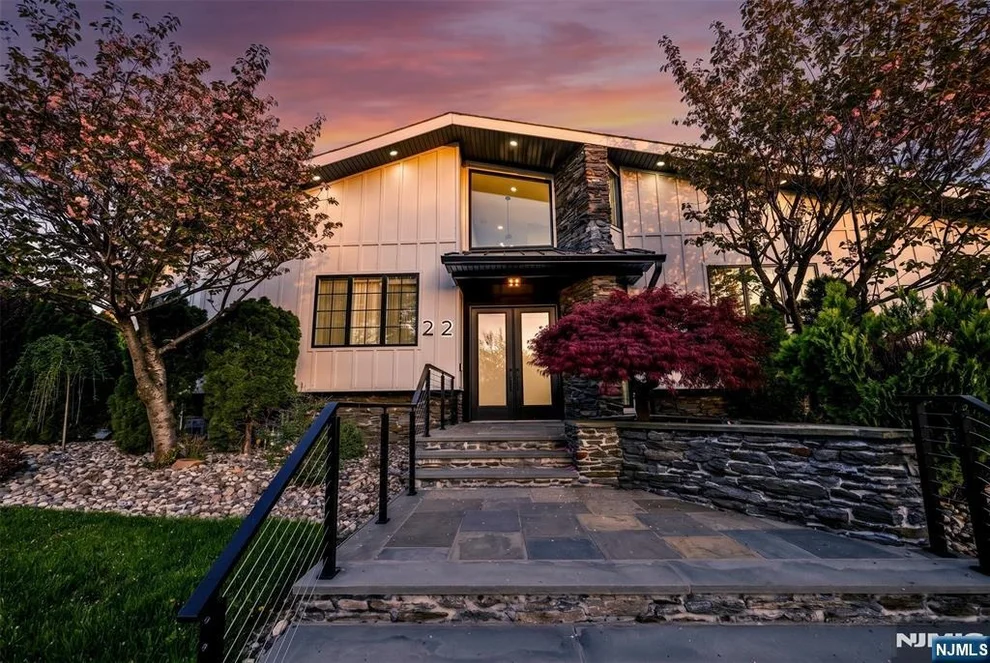 Unit for sale at 22 Berkshire, Englewood Cliffs, NJ 07632