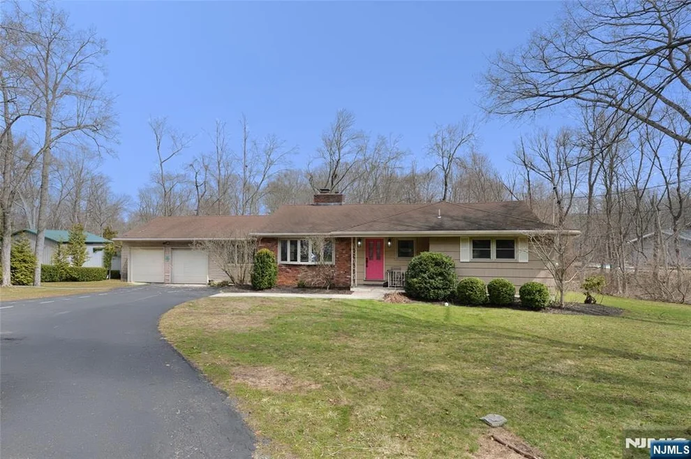 Unit for sale at 857 Darlington, Mahwah, NJ 07430