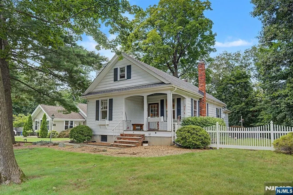 Unit for sale at 41 Poplar, Oakland, NJ 07436