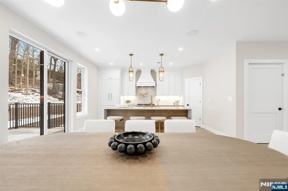 Unit for sale at 188 Broadway, Woodcliff Lake, NJ 07677