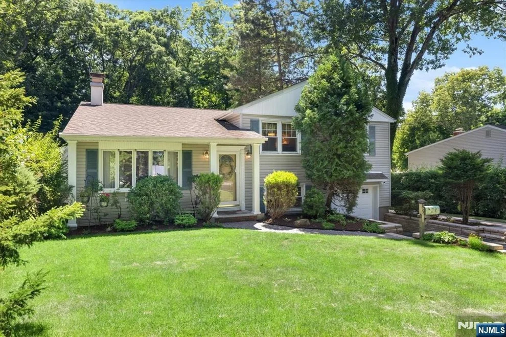 Unit for sale at 85 Page, Oakland, NJ 07436