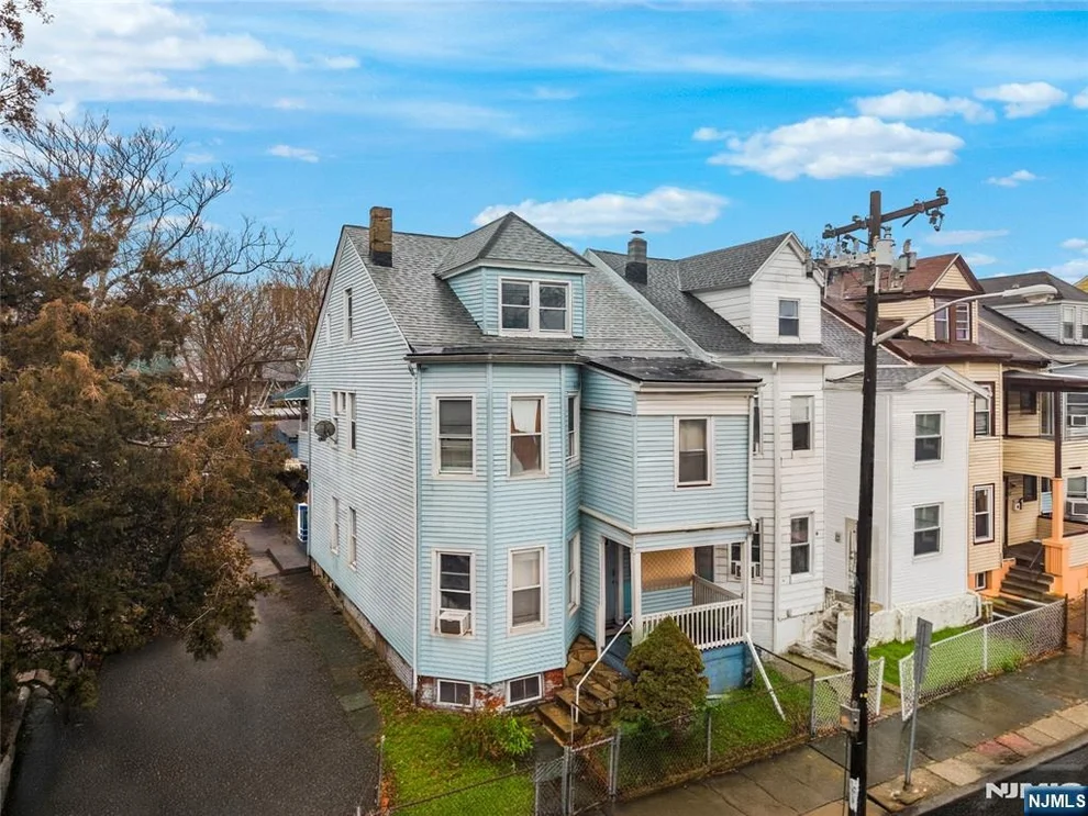 Unit for sale at 85-87 Kearney, Paterson, NJ 07522