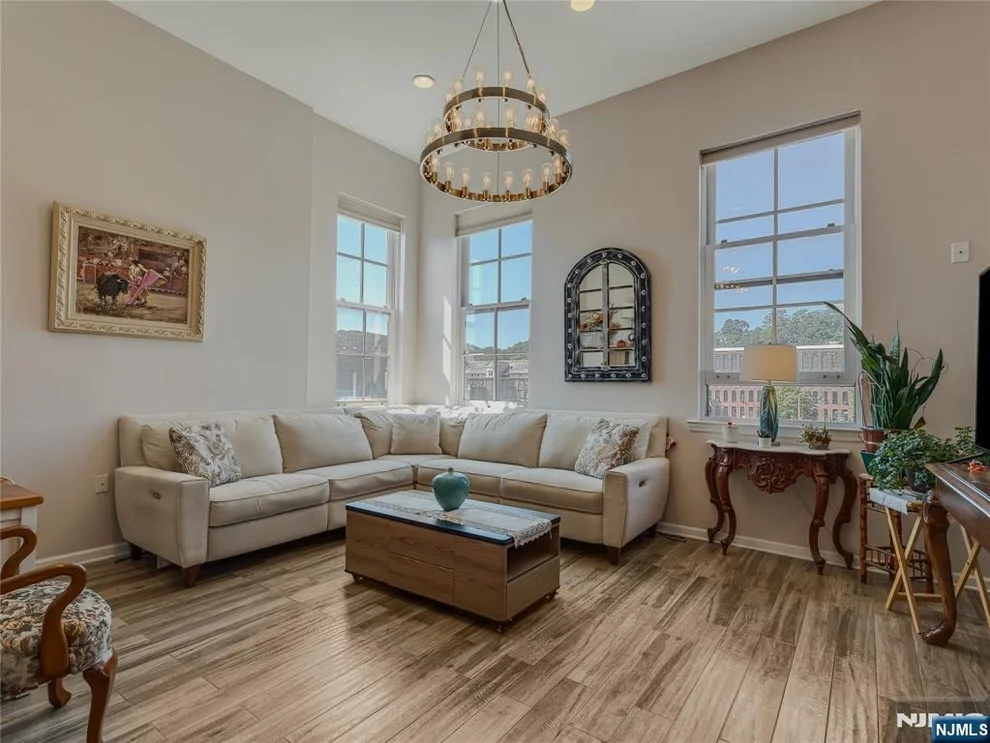 Unit for sale at 19 Market, Paterson, NJ 07501