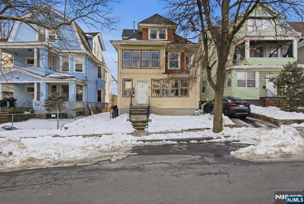 Unit for sale at 38 Mapes, Newark, NJ 07112