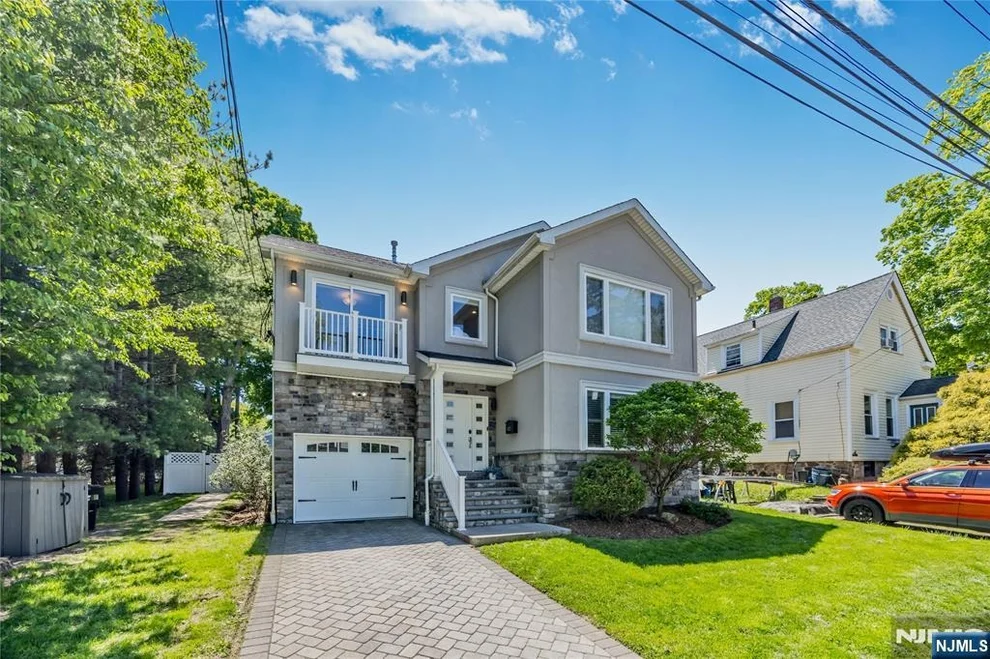 Unit for sale at 82 Monroe, Cresskill, NJ 07626