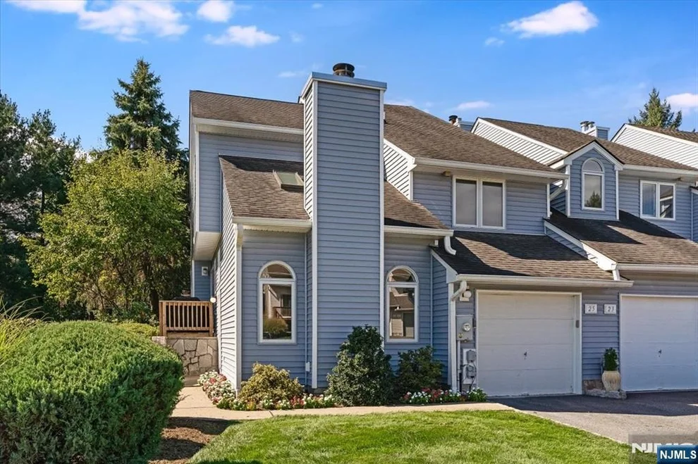 Unit for sale at 25 Knutsen, West Orange, NJ 07052