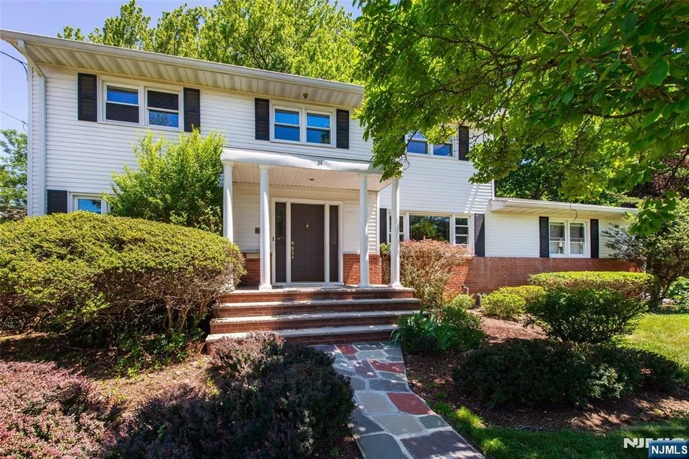 Unit for sale at 34 S Virginia, Englewood Cliffs, NJ 07632