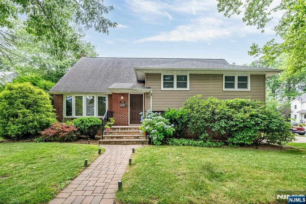 Unit for sale at 550 Englewood, Teaneck, NJ 07666