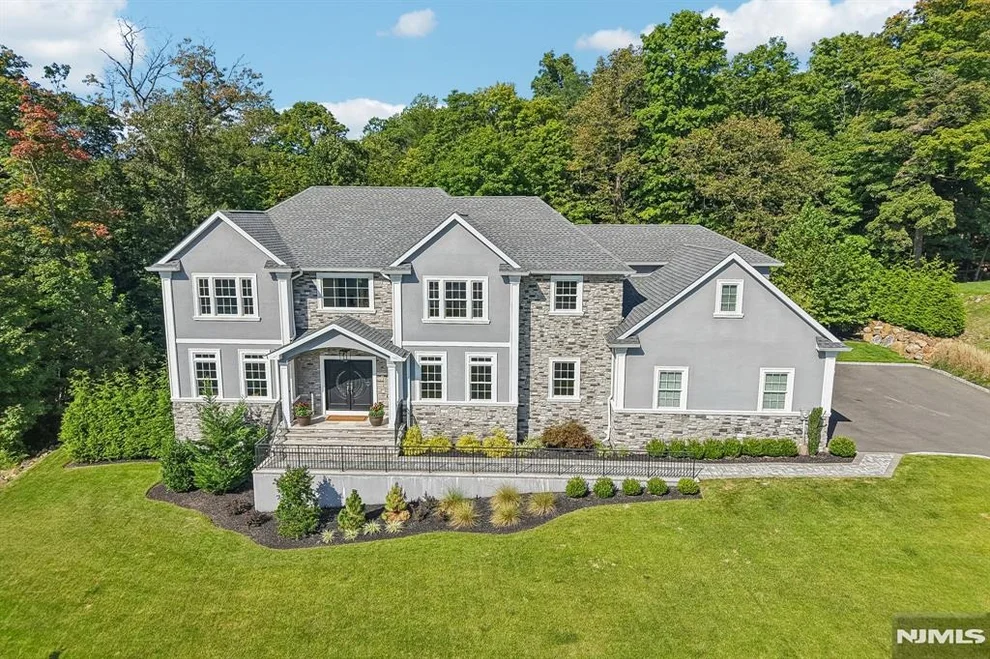 Unit for sale at 10 Massola, Wayne, NJ 07470