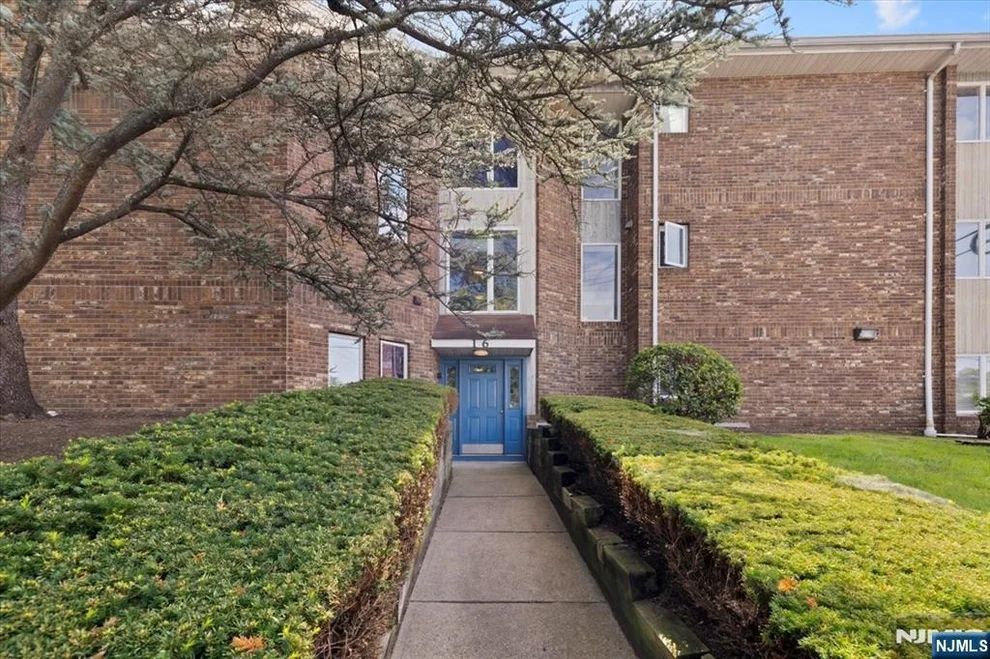 Unit for sale at 16 Elm, Bergenfield, NJ 07621