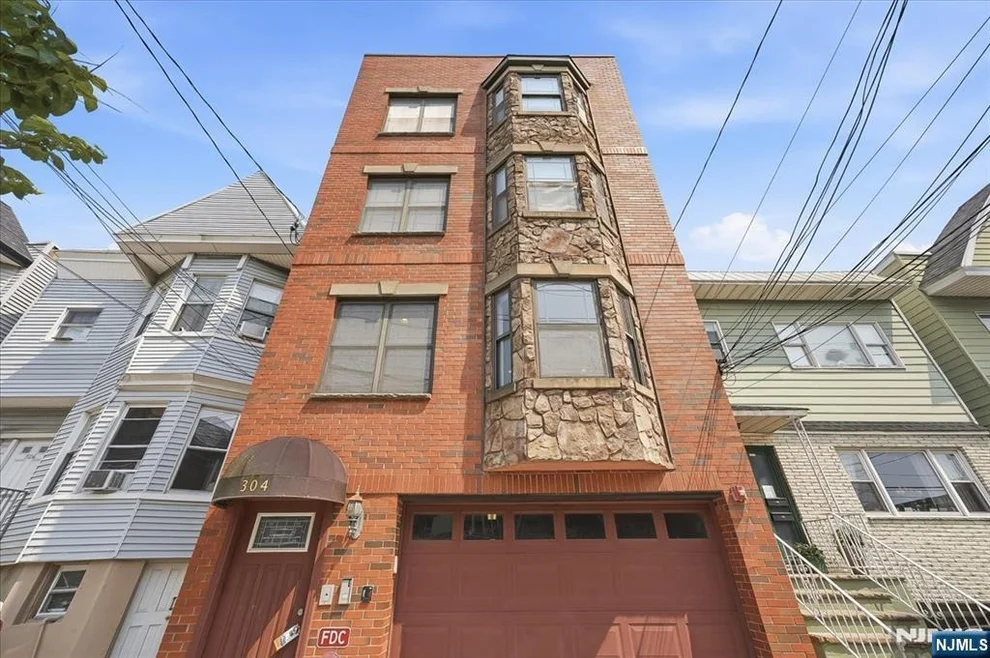Unit for sale at 304 Palisade, Union City, NJ 07087