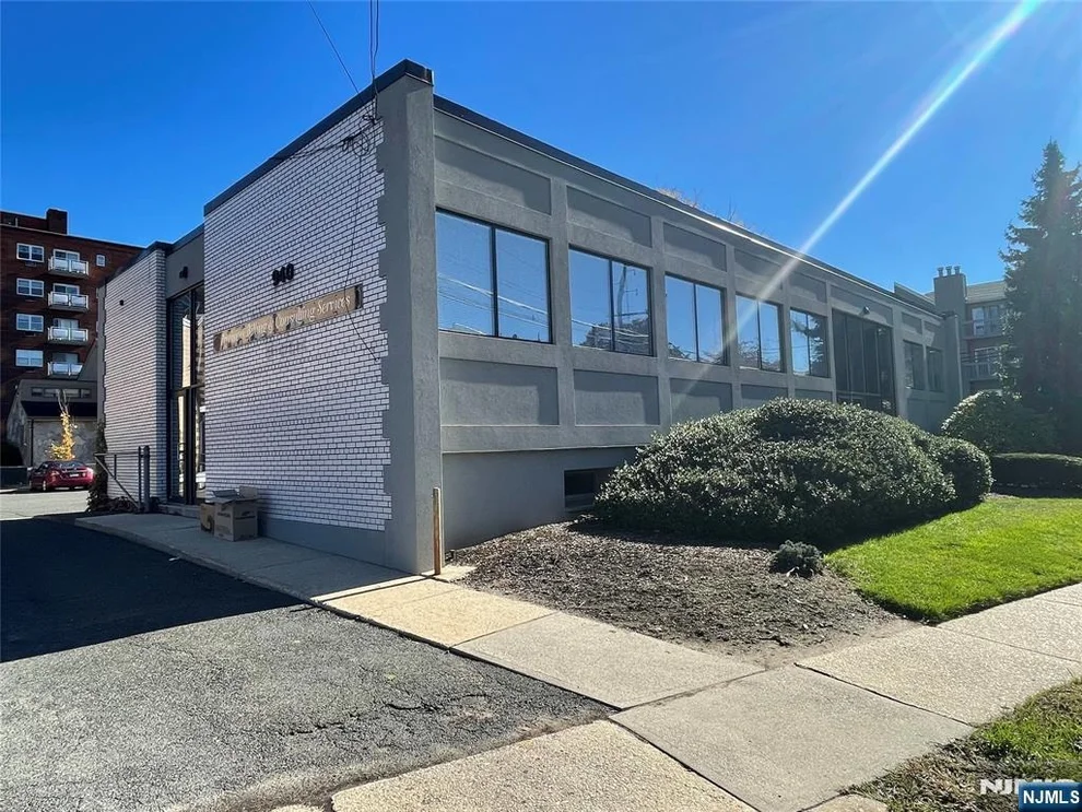 Unit for sale at 936-42 Main, Hackensack, NJ 07601