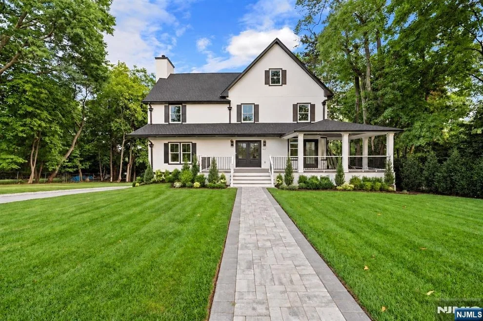 Unit for sale at 517 Park, Montclair, NJ 07043
