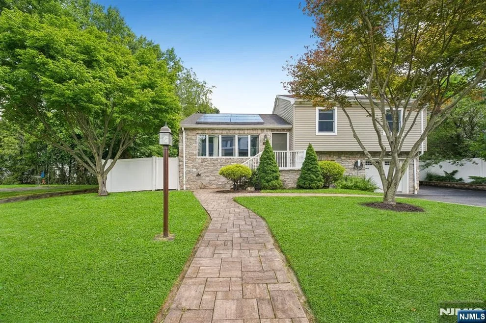 Unit for sale at 310 Congers, Northvale, NJ 07647