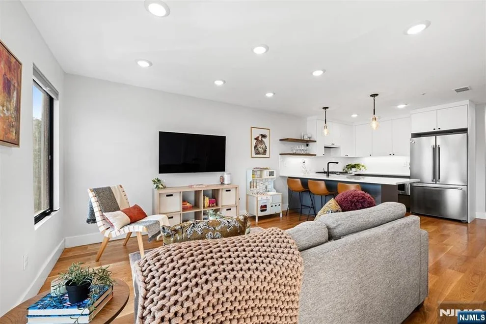 Unit for sale at 22 Lincoln, Jersey City, NJ 07307