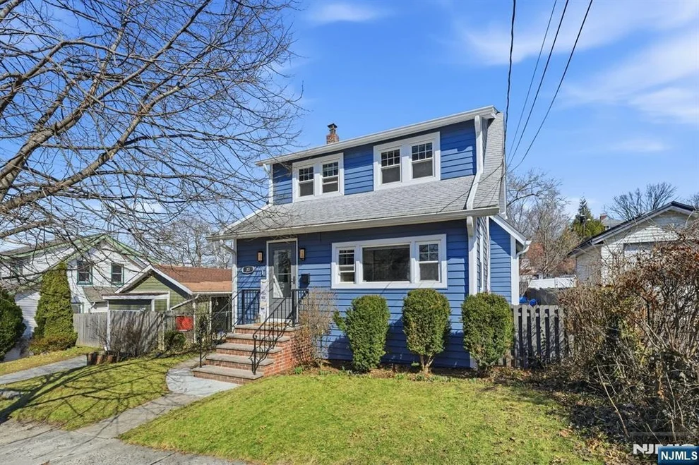 Unit for sale at 33 Beechwood, Bogota, NJ 07603