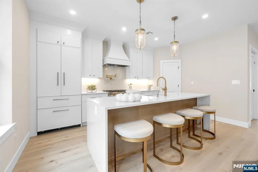 Unit for sale at 188 Broadway, Woodcliff Lake, NJ 07677