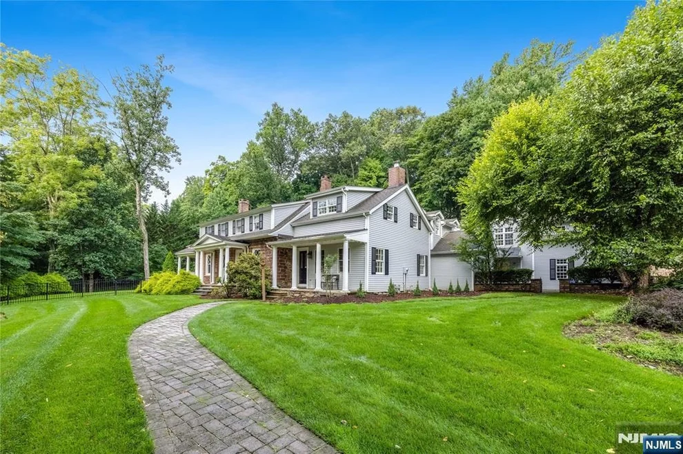 Unit for sale at 72 Hopper Farm, Upper Saddle River, NJ 07458