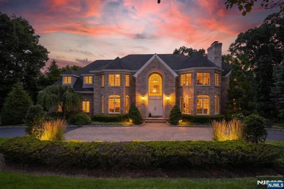 Unit for sale at 817 Peach Tree, Franklin Lakes, NJ 07417