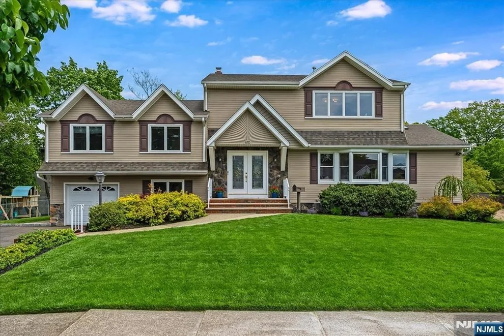 Unit for sale at 670 Swathmore, Paramus, NJ 07652