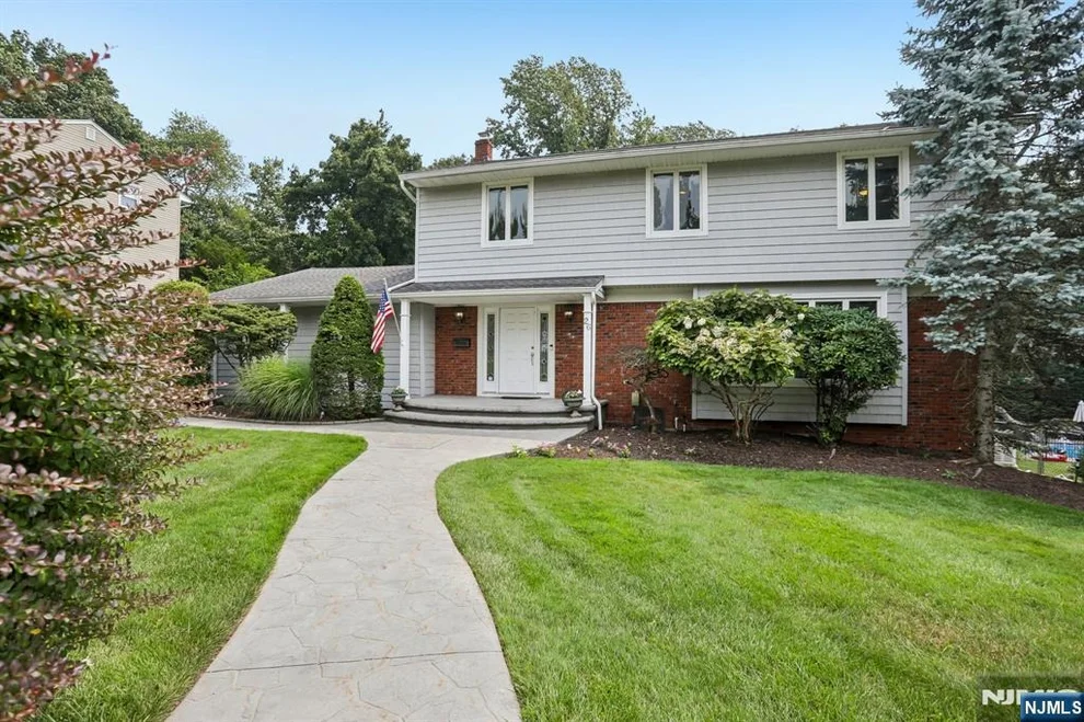 Unit for sale at 26 Almroth, Wayne, NJ 07470